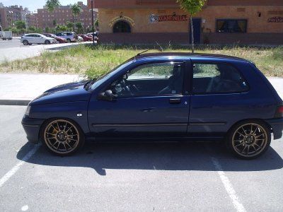 RENAULT CLIO 1800 16V - MADRID