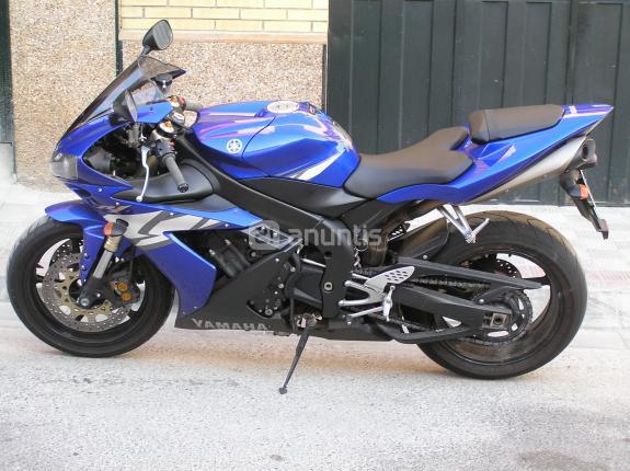 yamaha R1 modelo 2005