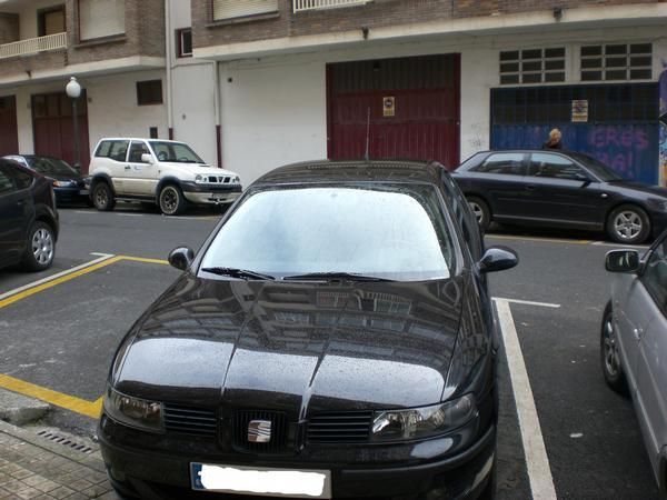 Seat Leon Negro 1.9 TDI 110CV en perfecto estado. AÑO 2005