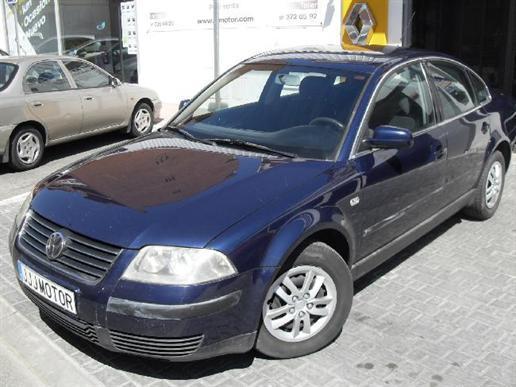 Volkswagen Passat 1.9 TDI 130 CV