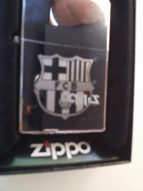 ZIPPO BARCELONA AUTENTICO NUEVO A ESTRENAR PERSONALIZADO