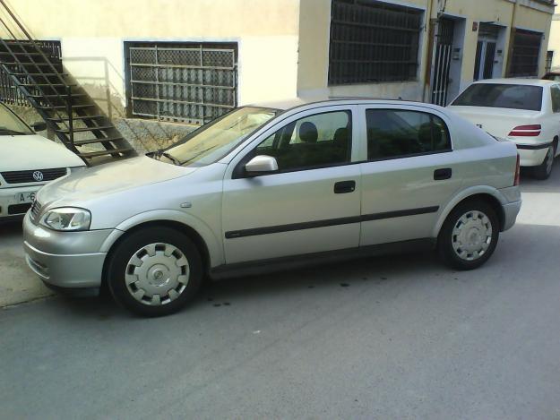 VENDO OPEL ASTRA