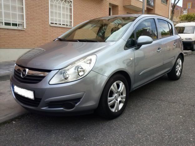 Se vende Opel Corsa 1.3 CDTi 90 CV.