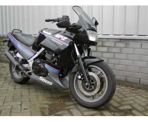 KAWASAKI GPZ 500 S