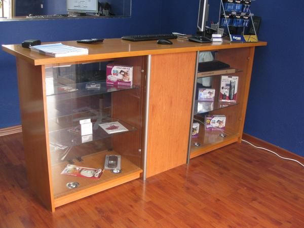 MUEBLES PARA TIENDA SEMINUEVOS