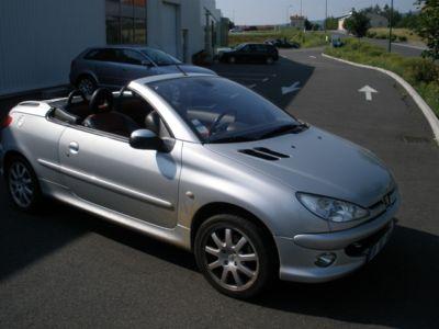 Peugeot 206 CC 2.0i 16V Cabriolet / Roadster, Brugt