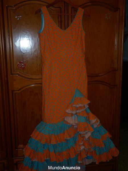 Vendo trajes de flamencas