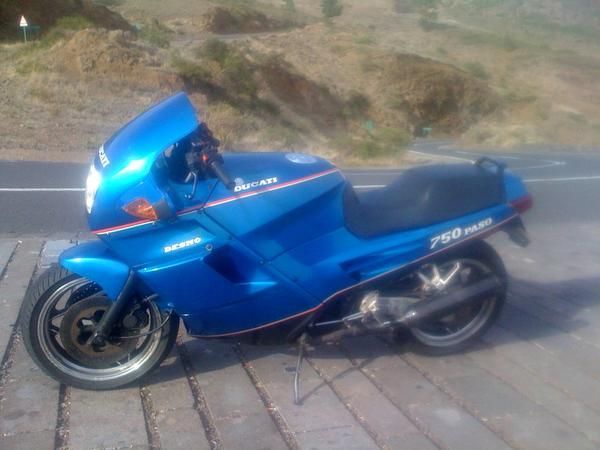 DUCATI PASO 750 TOTALMENTE ORIGINAL-3900 EUROS