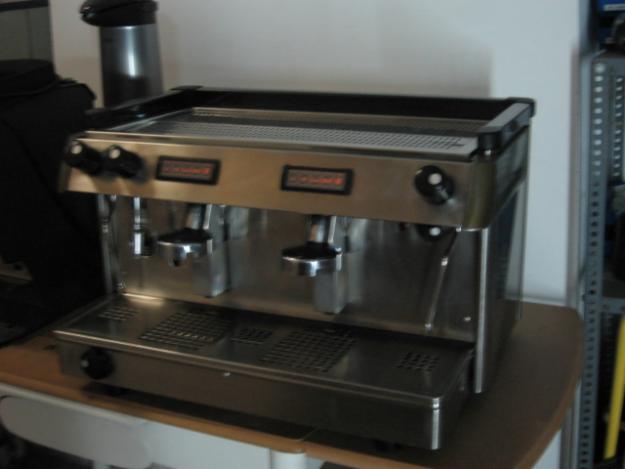 VENDO MAQUINA DE CAFÉ - CAFETERA  500 EUROS