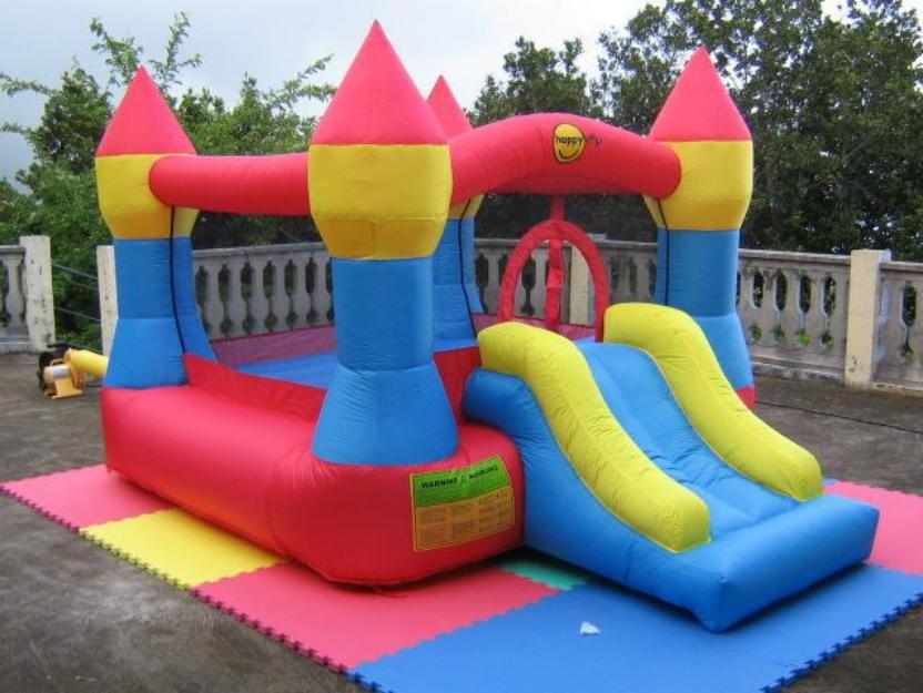 Alquilo castillo hinchable para fiestas infantiles