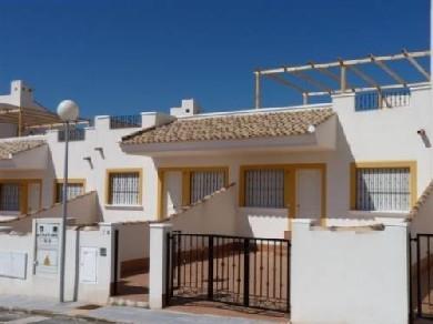 Bungalow con 2 dormitorios se vende en Los Montesinos, Costa Blanca, Vega Baja Torrevieja