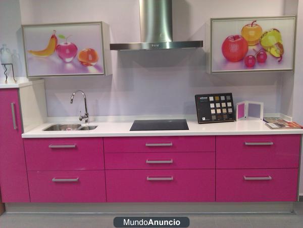 MUEBLES DE COCINA DE EXPOSCION