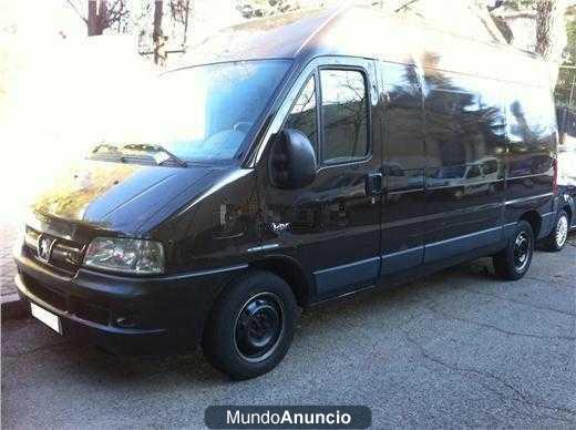 Peugeot Boxer 330C 2.2 HDi 4p.