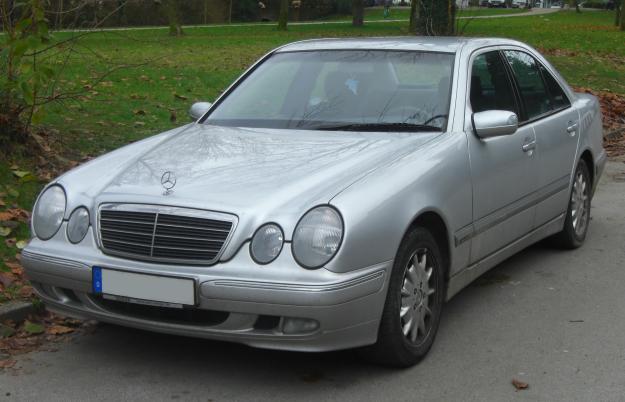 MERCEDES BENZ ELEGANCE 270 CDI.