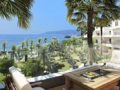 Apartamento con 3 dormitorios se vende en Estepona, Costa del Sol