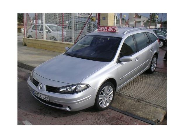 RENAULT LAGUNA G.TOUR PRIVILEGE 2.2DCI AUT 140CV E4