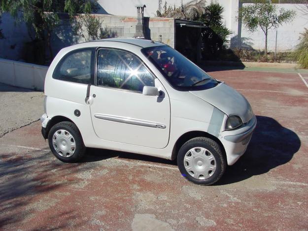 Vendo coche sin carné LIGIER Modelo: Nova del 2004, Diesel