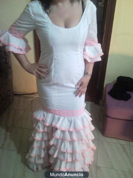 se vende traje de flamenca nuevo