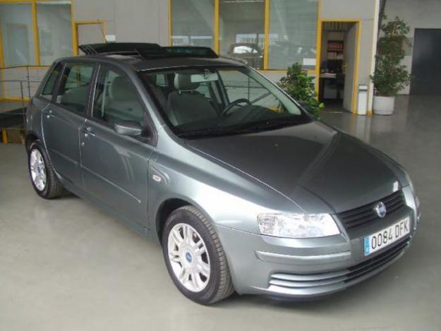 Venta de Fiat STILO 1.9 JTD 115CV '05 en Huesca