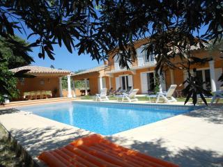 Villa : 8/10 personas - piscina - cogolin  var  provenza-alpes-costa azul  francia