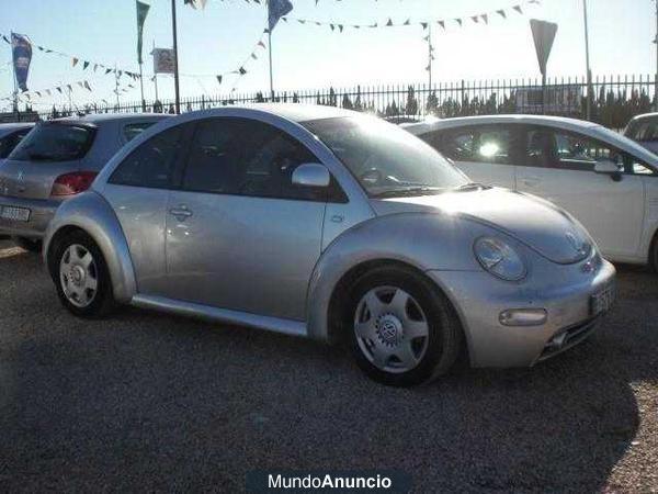 Volkswagen New Beetle  2.0 PIEL LLANTAS AIRE