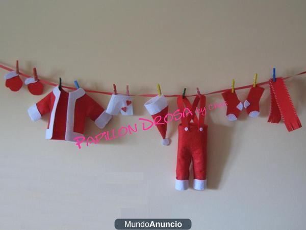 Adorno navideño: ¡Papá Noel tendió su ropa!