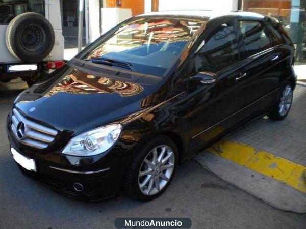 Mercedes-Benz B 200 PIEL XENON NAVI PDC LL 17