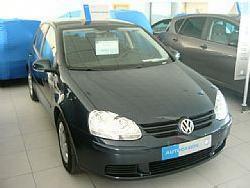 Venta de coche Volkswagen Golf 1.6 Trendline '06 en Murcia