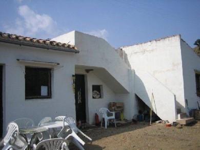 Chalet con 2 dormitorios se vende en Estepona, Costa del Sol