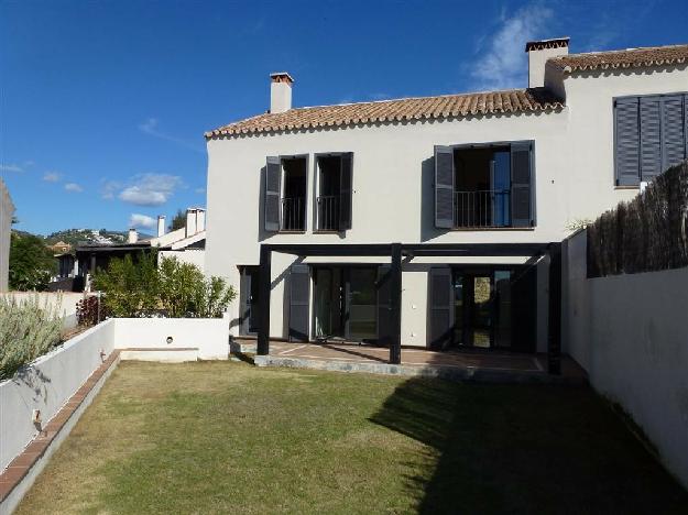 Villas a la venta en Los Almendros Costa del Sol