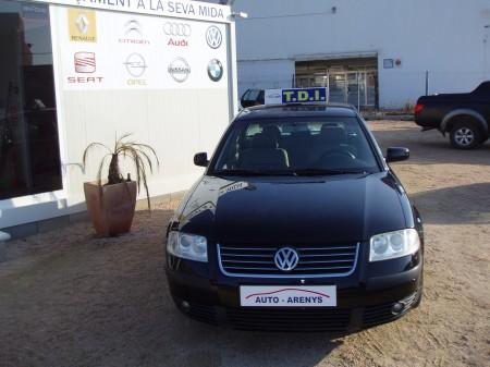 Volkswagen Passat 19 TDI TRENDLINE 130 AUT en Barcelona