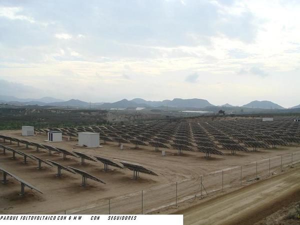 PARQUE FOLTOVOLTAICO  CON 6,5 M.W pleno rendimiento