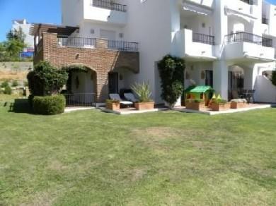 Apartamento con 3 dormitorios se vende en Marbella, Costa del Sol