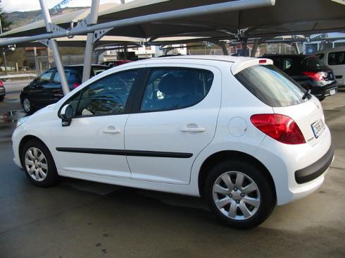 Peugeot 207 CONFORT HDI-70 CV