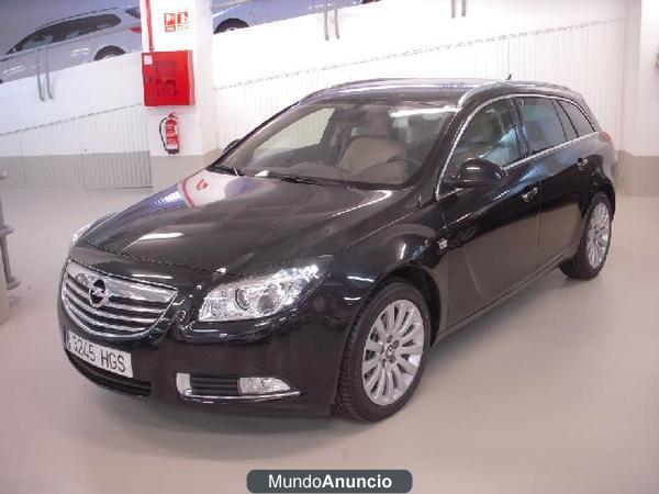 Opel INSIGNIA 2.0 CDTI 160 AUT ST COSMO \'11