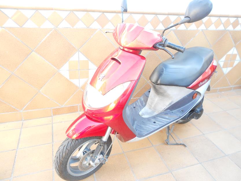 Se vende scooter Peugeot Vivacity 50