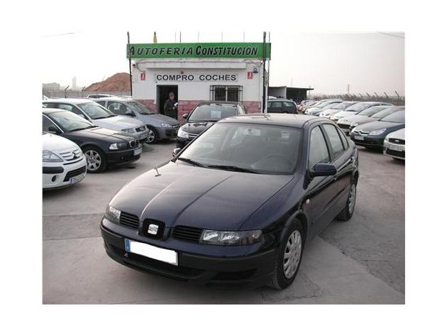 SEAT Toledo 1.6i Stella 105