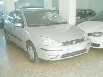 Venta de Ford FOCUS 1.8TDDI TREND  5P. '03 en Santa Coloma De Gramanet