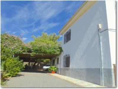 4b  , 2ba   in Orgiva,  Granada   - 290000  EUR