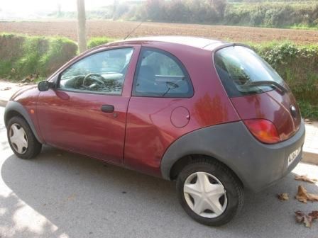 se vende ford ka 2001