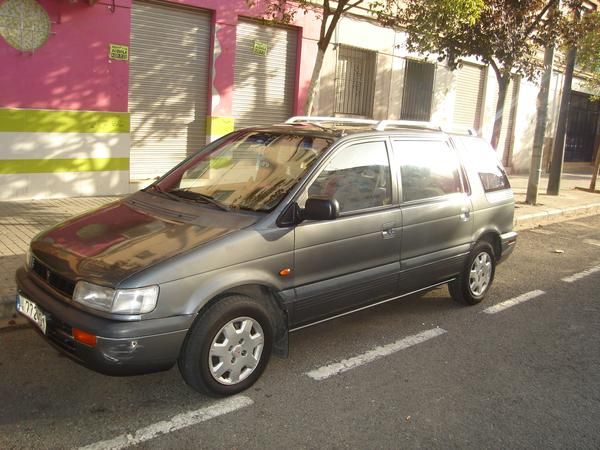 vendo mitsubishi space wagon