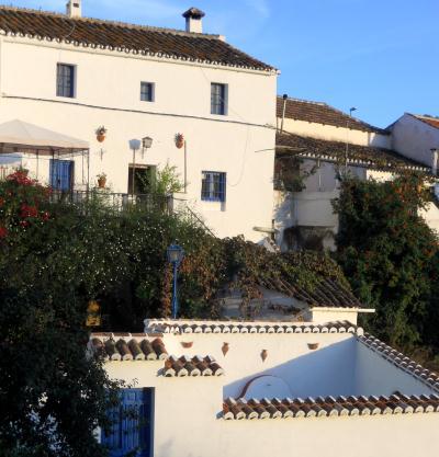 Cosy old house with nice views