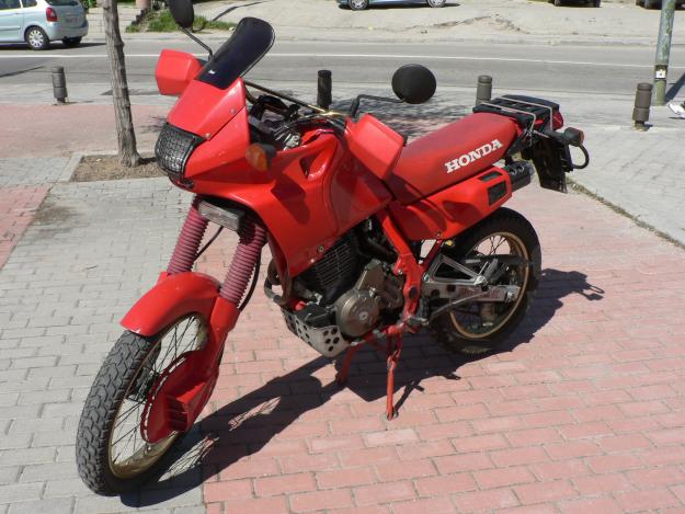 Vende Honda Dominator