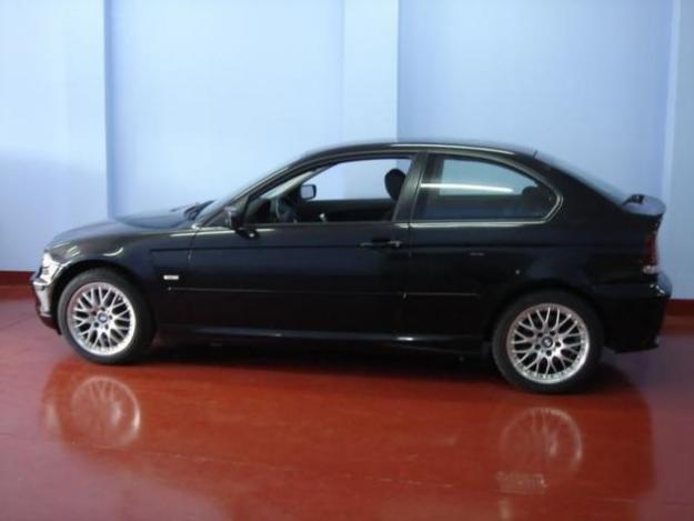 Venta de coche BMW 320 Td Compact '05 en Pobra Do Caramiñal