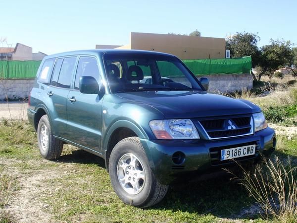 MITSUBISHI MONTERO GLX 7 PLAZAS