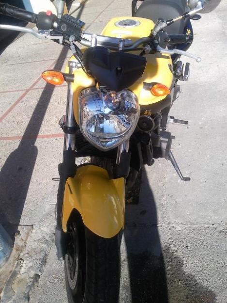 Motocicleta Yamaha FZ6 S2 con ABS año 2009