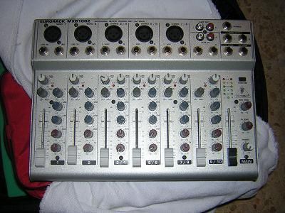 Vendo mezclador de 10 canales Behringer (Alicante)