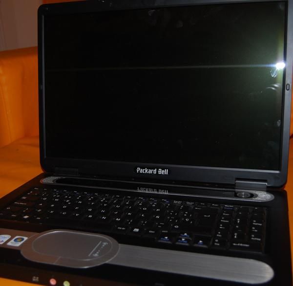 VENDO PORTATIL PANTALLA DE 19