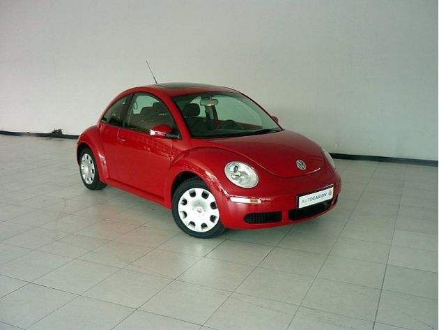 VOLKSWAGEN New Beetle 1.6