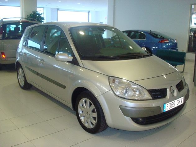 RENAULT SCENIC 1.5 dci dynamique 105cv